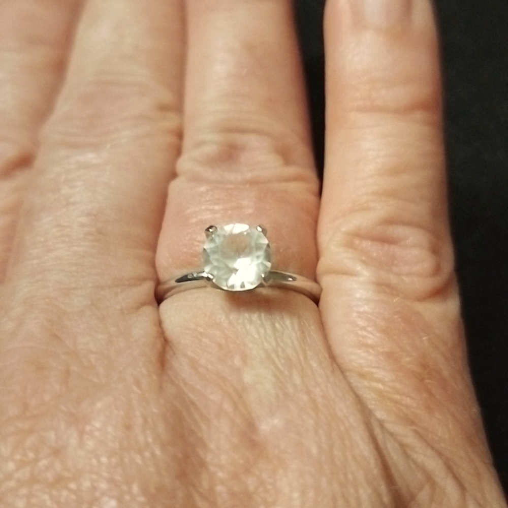 Vintage Uncas Silver tone 1 CT CZ Solitaire Ring size 7